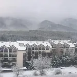 One Bedroom Pirin شقة *